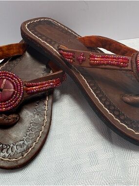 Adorable Bohemian Little Girls Brown Leather Beaded Toe-Post Sandals Boho Hippie